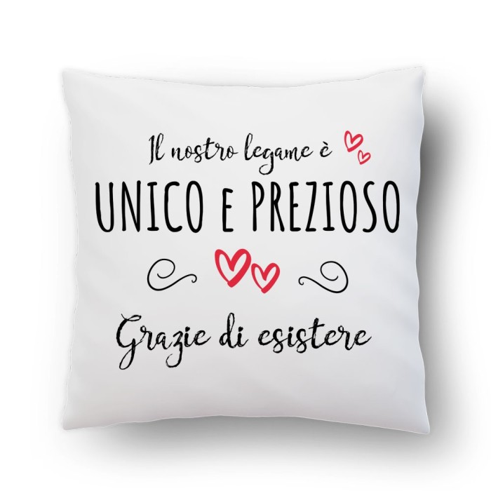 Cuscino "Il nostro legame è unico e prezioso" personalizzato con piccola dedica o nome sul retro