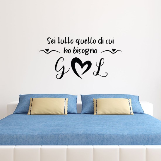 Adesivo murale Sei tutto quello di cui ho bisogno con iniziali