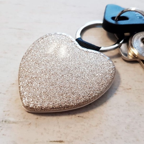Portachiavi cuore in simipelle glitter da un lato e dedica per la super nonna con nome sul altro lato