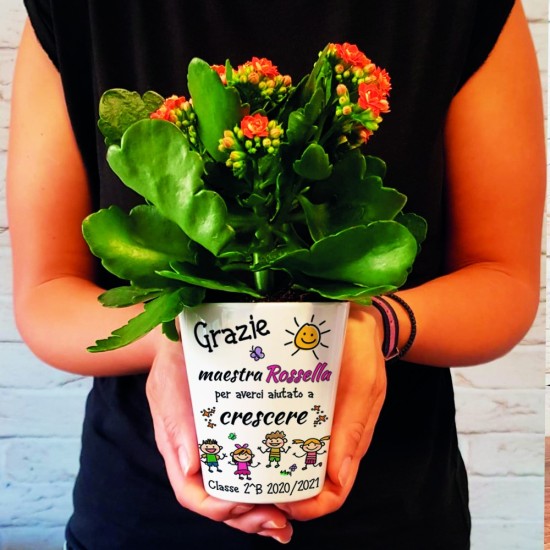 vaso fiori maestra con nomi bambini