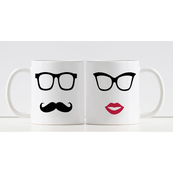Tazze regalo di coppia, personalizzate con baffi, bocca e nomi