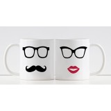 Tazze regalo di coppia, personalizzate con baffi, bocca e nomi