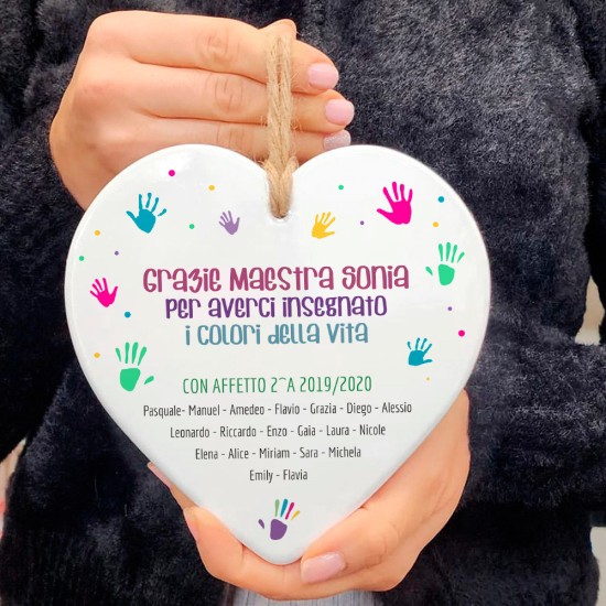 Regalo personalizzato per la maestra cuore in ceramica "Grazie maestra per averci insegnato i colori della vita""