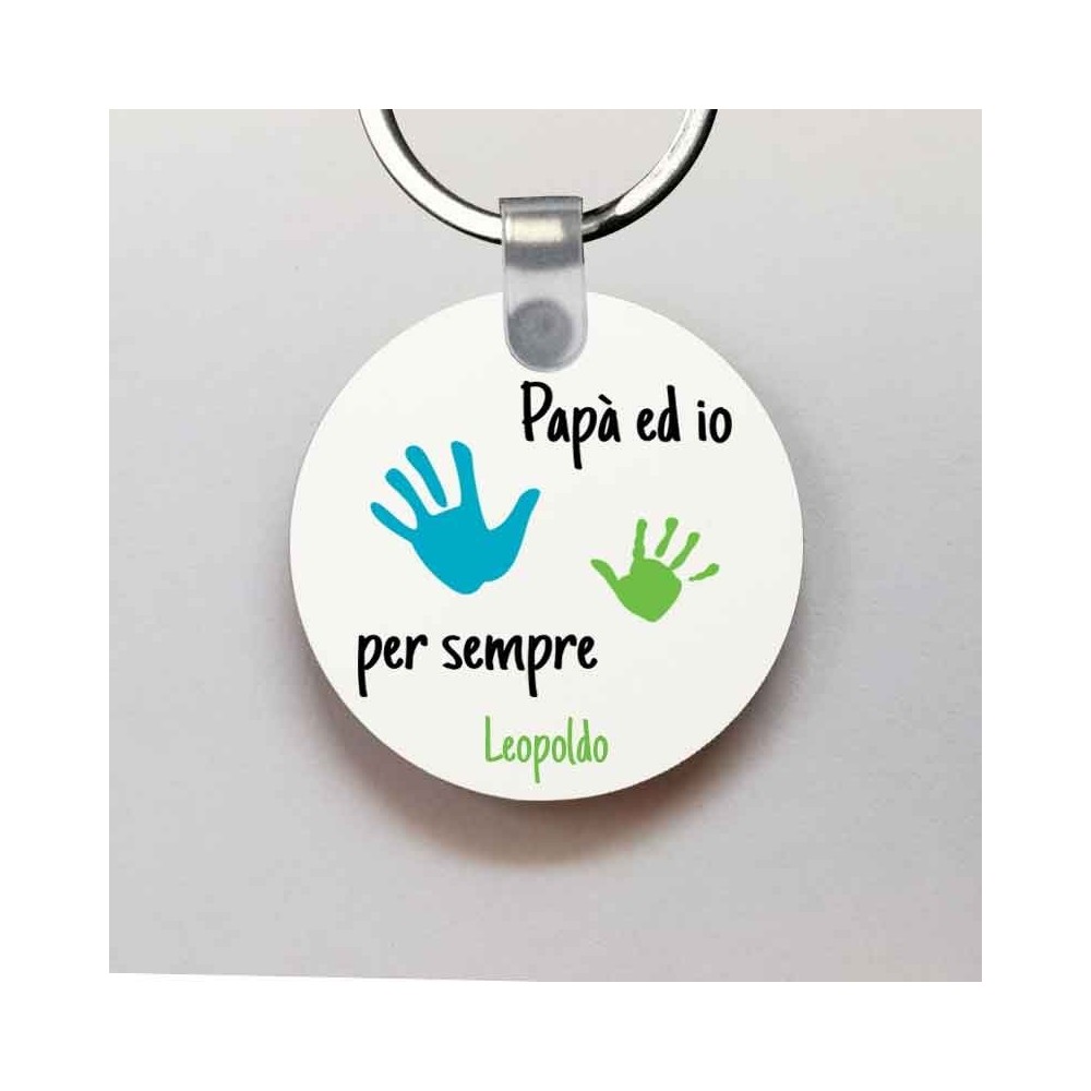 Portachiavi tondo in legno personalizzato con Impronti manine e il nome del bambino