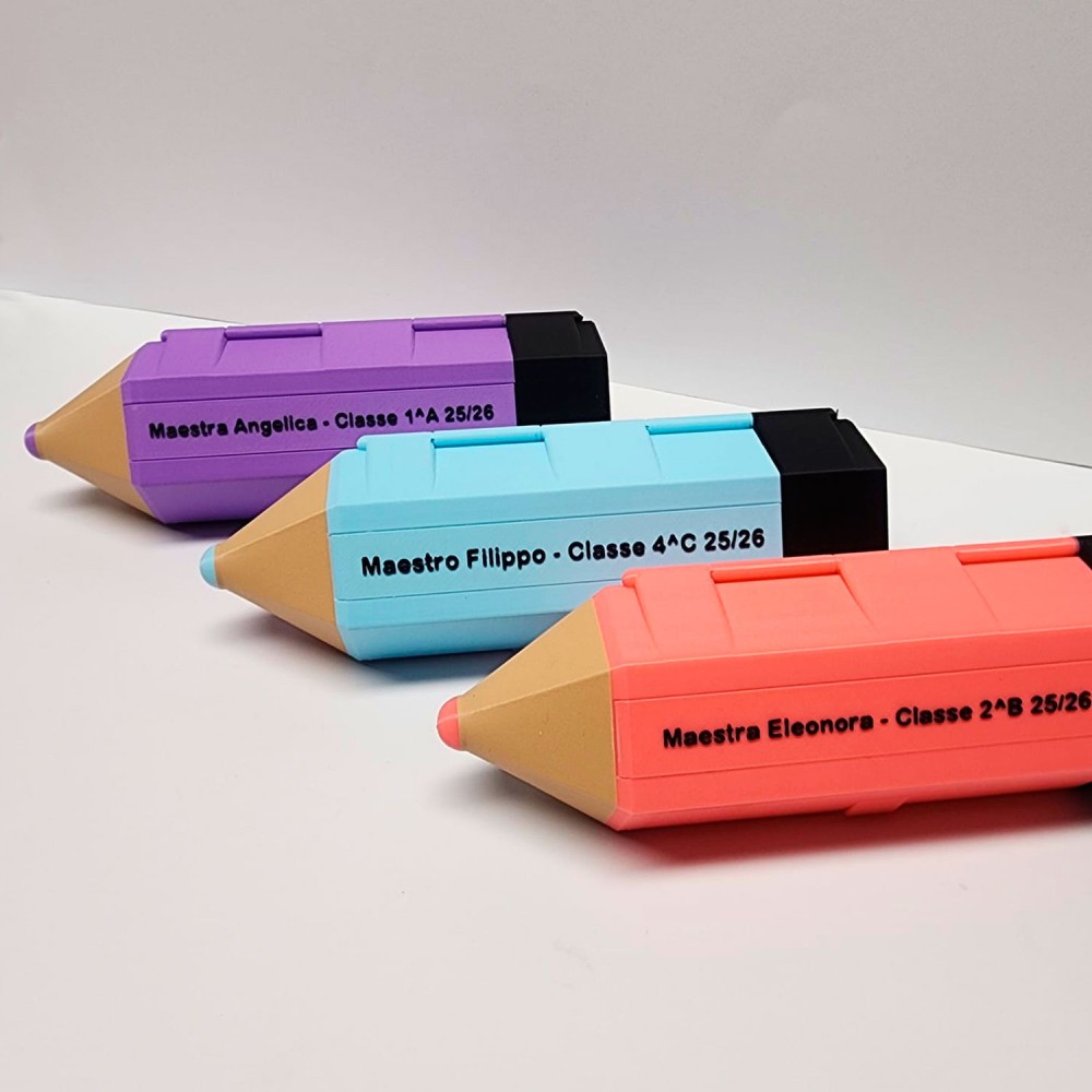 Astuccio matita idea regalo per la maestra, in bioplastica PLA, personalizzato con nome maestra e classe